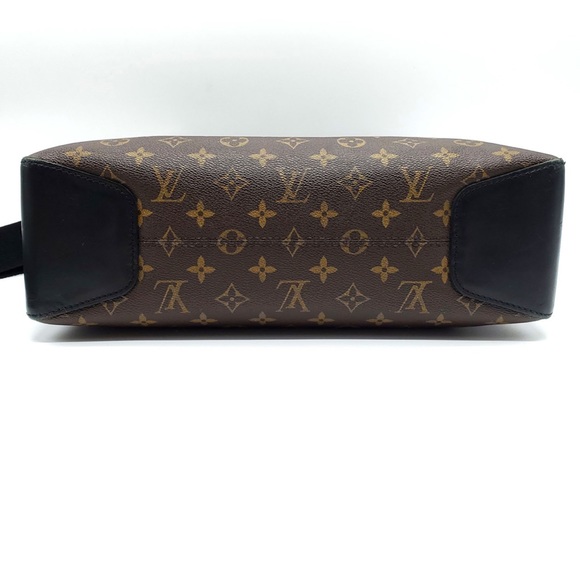 Vintage Louis Vuitton Laptop Bag🤎 - Picture 10 of 14